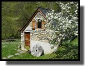 ancien moulin rénové dans la tradition des montagnes